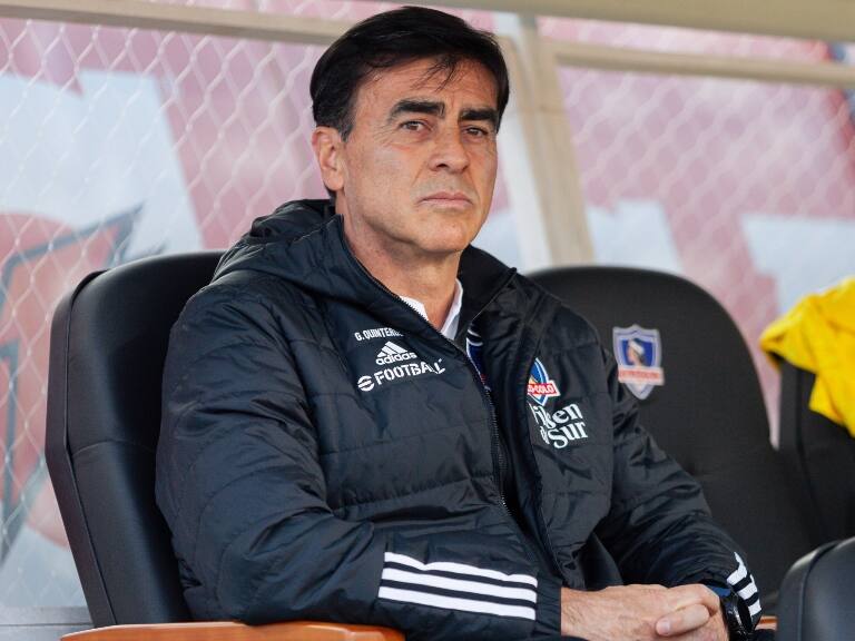 Gustavo Quinteros en Portugal: el motivo que obligó al DT de Colo Colo a viajar a Europa