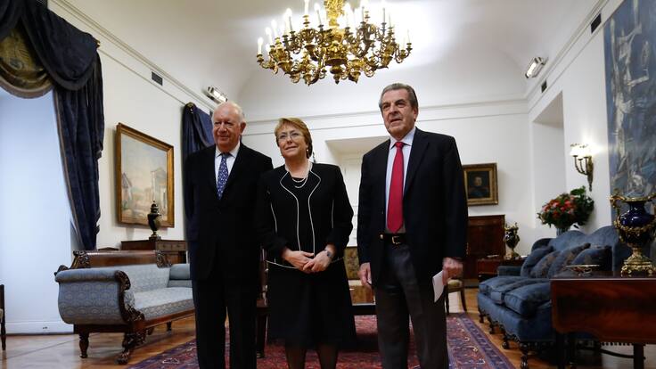 Congreso cita a ex presidentes para discutir proyecto que reduce o elimina sus dietas vitalicias