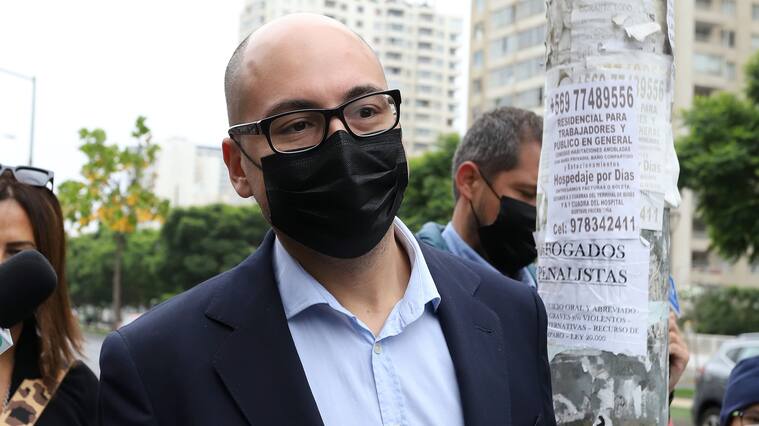 14 DE MARZO DE 2022/VIÑA DEL MAREn el Tribunal Oral de Viña del Mar se dio inicio al Juicio Oral contra Nicolás López,
acusado por delitos de violación y abuso sexual en carácter de reiterado y el delito de ultraje público.
FOTO: MANUEL LEMA OLGUIN/AGENCIAUNO