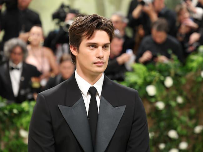 NEW YORK, NEW YORK - MAY 06: Nicholas Galitzine attends The 2024 Met Gala Celebrating "Sleeping Beauties: Reawakening Fashion" at The Metropolitan Museum of Art on May 06, 2024 in New York City. (Photo by Aliah Anderson/Getty Images)