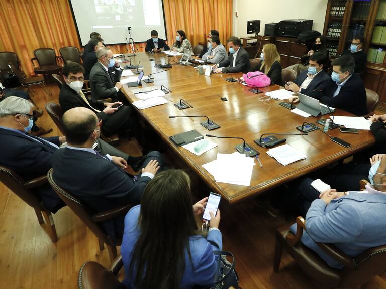 Comisión de Constitución