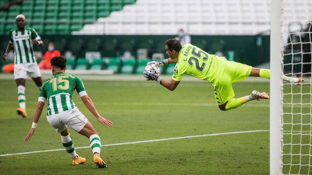 SEVILLA, SPAIN - SEPTEMBER 20: Claudio Bravo of Real Betis in action during the spanish league, La Liga Santander, foorball match played between Real Betis Balompie and Real Valladolid at Benito Villamarin Stadium on September 20, 2020 in Sevilla, Spain. (Photo by Joaquin Corchero / AFP7 / Europa Press Sports via Getty Images )