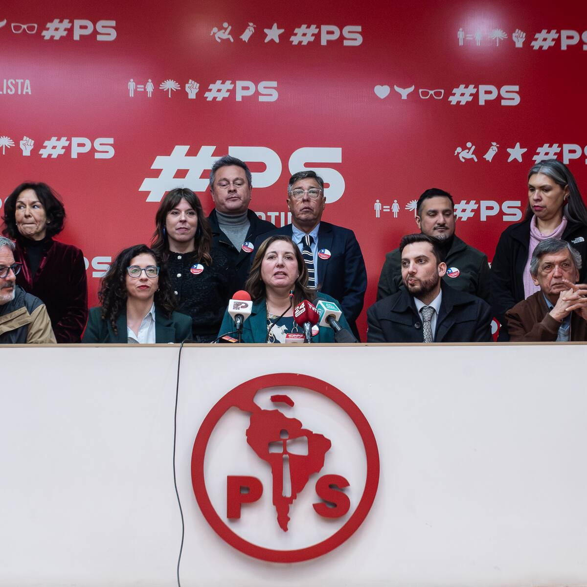 Oposición alista acto “Democracia siempre” en paralelo a la realización del Foro de Madrid en Santiago