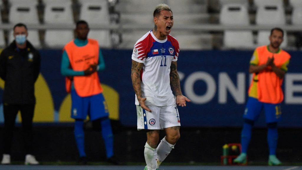 Martín Lasarte alabó a Eduardo Vargas: "Se lo ha visto bien, muy fibroso. Ojalá pueda materializarlo en goles"