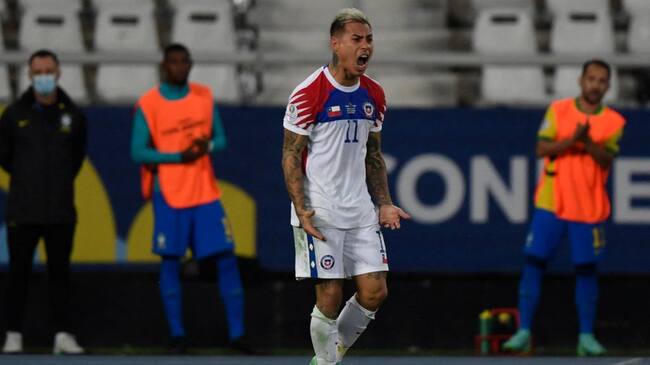 Martín Lasarte alabó a Eduardo Vargas: "Se lo ha visto bien, muy fibroso. Ojalá pueda materializarlo en goles"