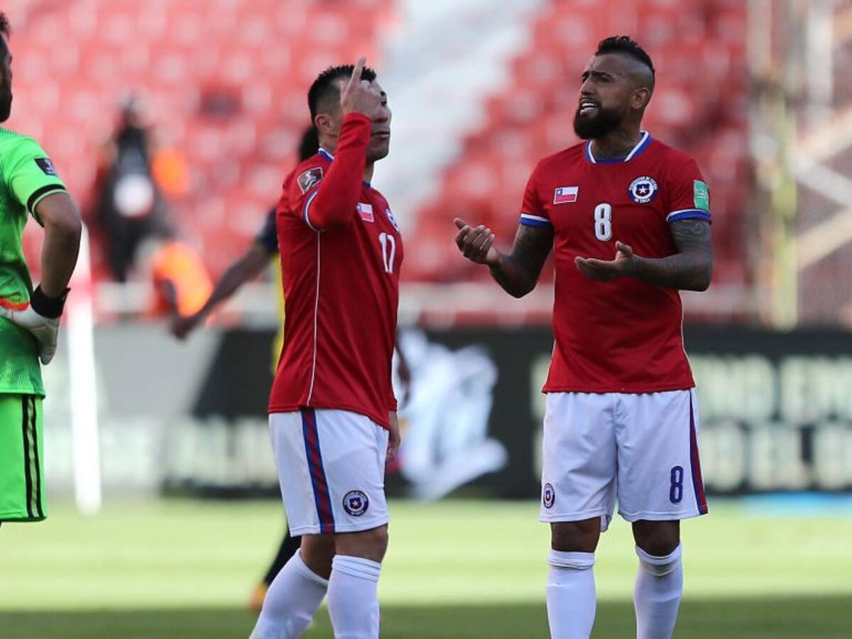 Atención Chile: estos son los 8 jugadores que están a una amarilla de la suspensión