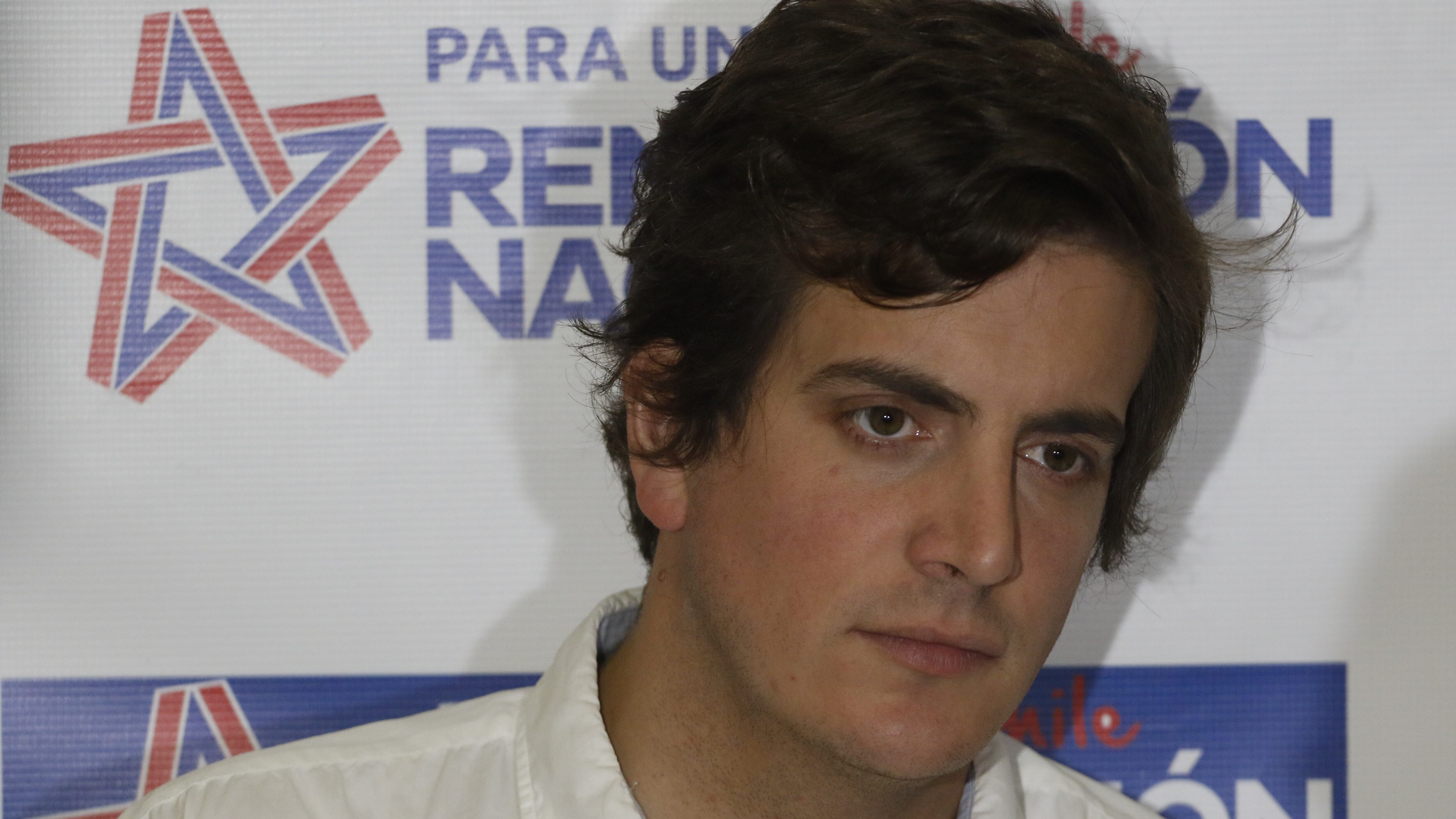 29 de diciembre del 2019/SANTIAGOEl diputado Diego Schalper se refieren a las acciones que se tomarán en contra del diputado Hugo Gutiérrez.
FOTO: SEBASTIAN BELTRAN GAETE/AGENCIAUNO