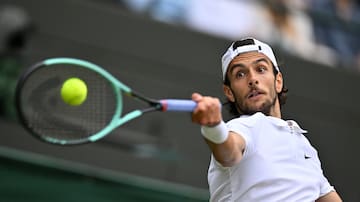 Lorenzo Musetti sorprende a Taylor Fritz en Wimbledon: estos son los semifinalistas del torneo