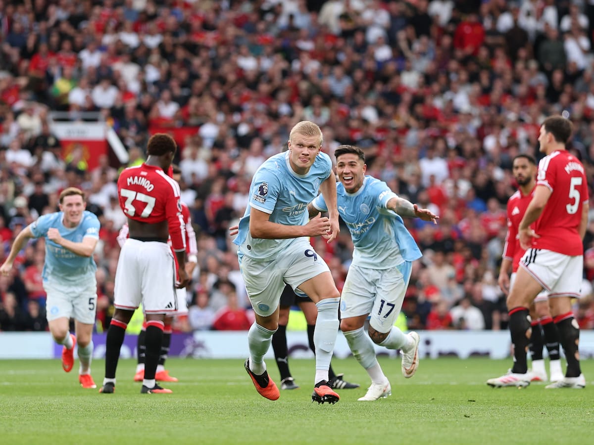Manchester City golpea al United en Old Trafford: se quedó con el clásico pese a jugar con uno menos