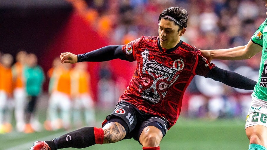 Joaquín Montecinos a colo colo