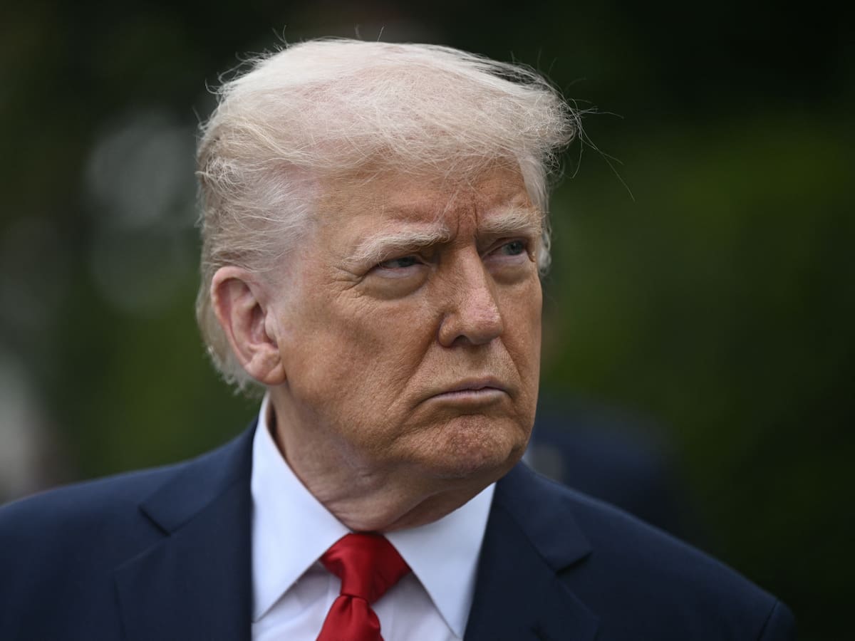 Trump anuncia que impondrá nuevos aranceles a países que participan en las maniobras en Groenlandia