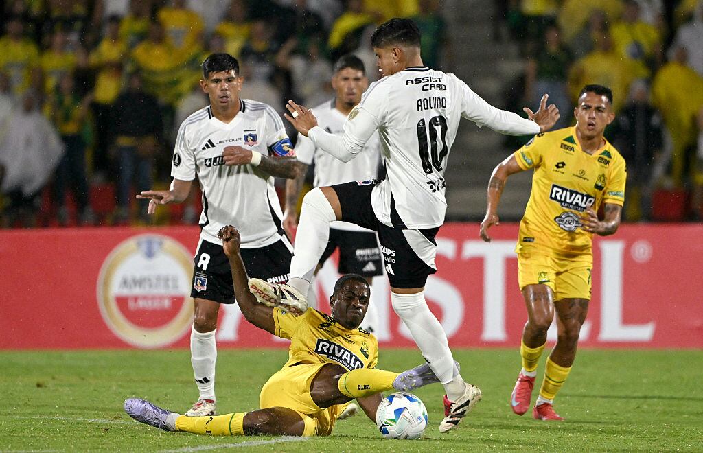 Atlético Bucaramanga y Colo Colo se miden por la Copa Libertadores 2025 | Getty Images