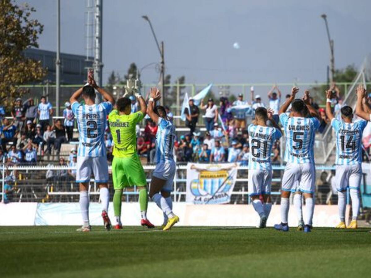 Golpe al mercado: Magallanes buscaría reforzarse con los fichajes de Joaquín Larrivey y Fabián Orellana