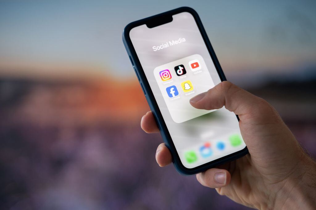 Imagen ilustrativa de las aplicaciones de redes sociales que se pueden tener en un smartphone