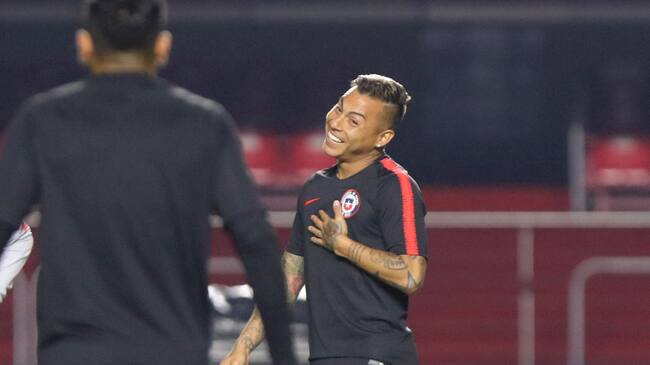 Eduardo Vargas, durante el entrenamiento de Chile en el Estadio Morumbi, previo al debut por la Copa America 2019, donde enfrentara a ala Selección de Japon.FOTO: RODRIGO SAENZ/AGENCIAUN