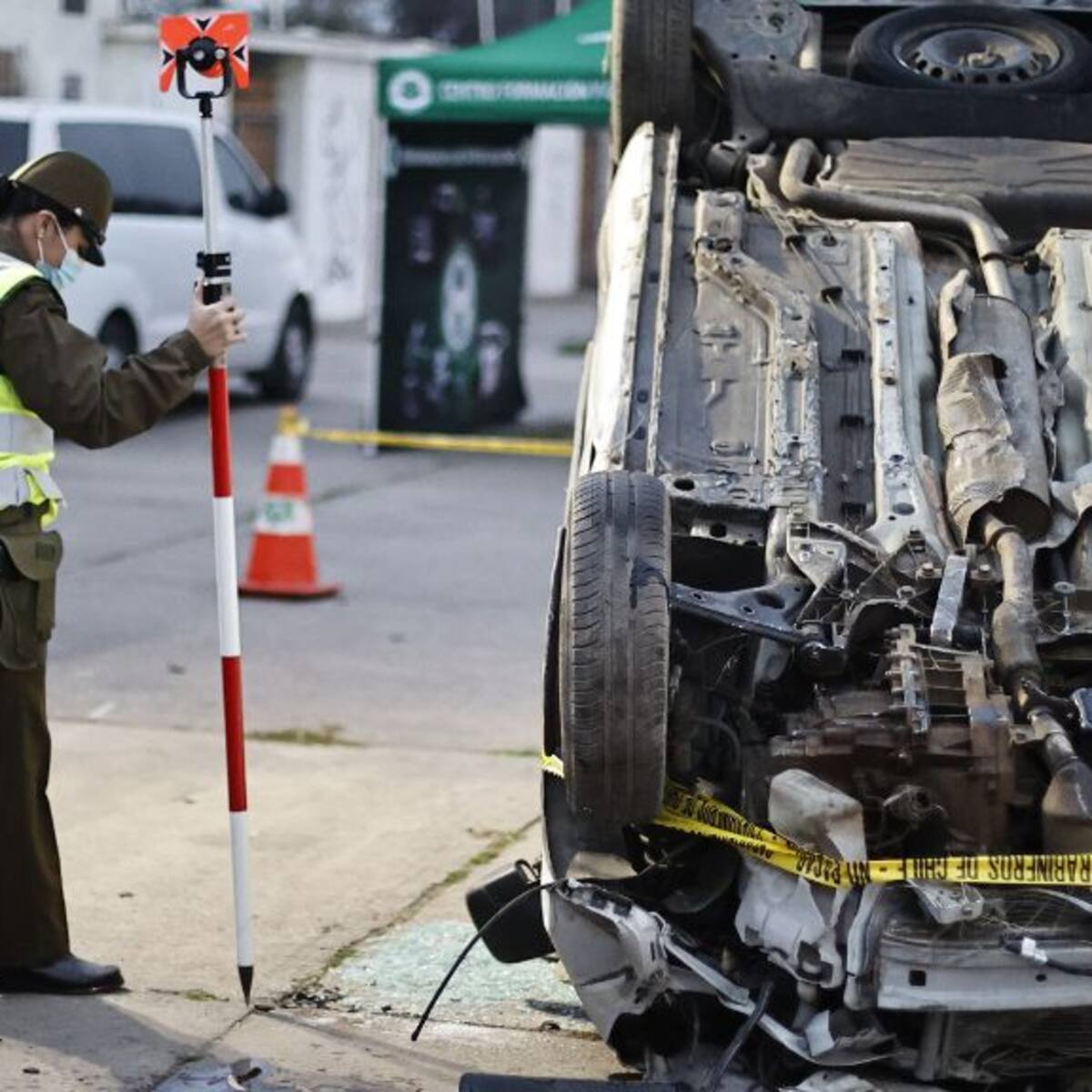 Lo Espejo: automóvil termina volcado y abandonado tras accidente