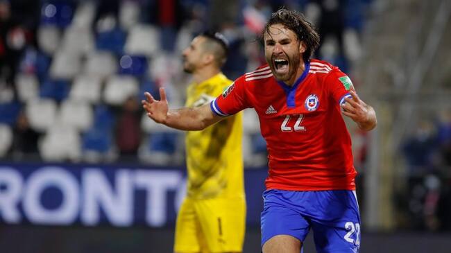 10 de Octubre del 2021/SANTIAGOBen Brereton(c) anota y celebra su primer gol y el 1 a 0 de Chile ,durante el partido valido por la Quinta fecha de las Clasificatorias al Mundial de Qatar 2022, entre las selecciones de Chile vs Paraguay, disputado en el estadio San Carlos de Apoquindo.
FOTO:FRANCISCO LONGA/AGENCIAUNO