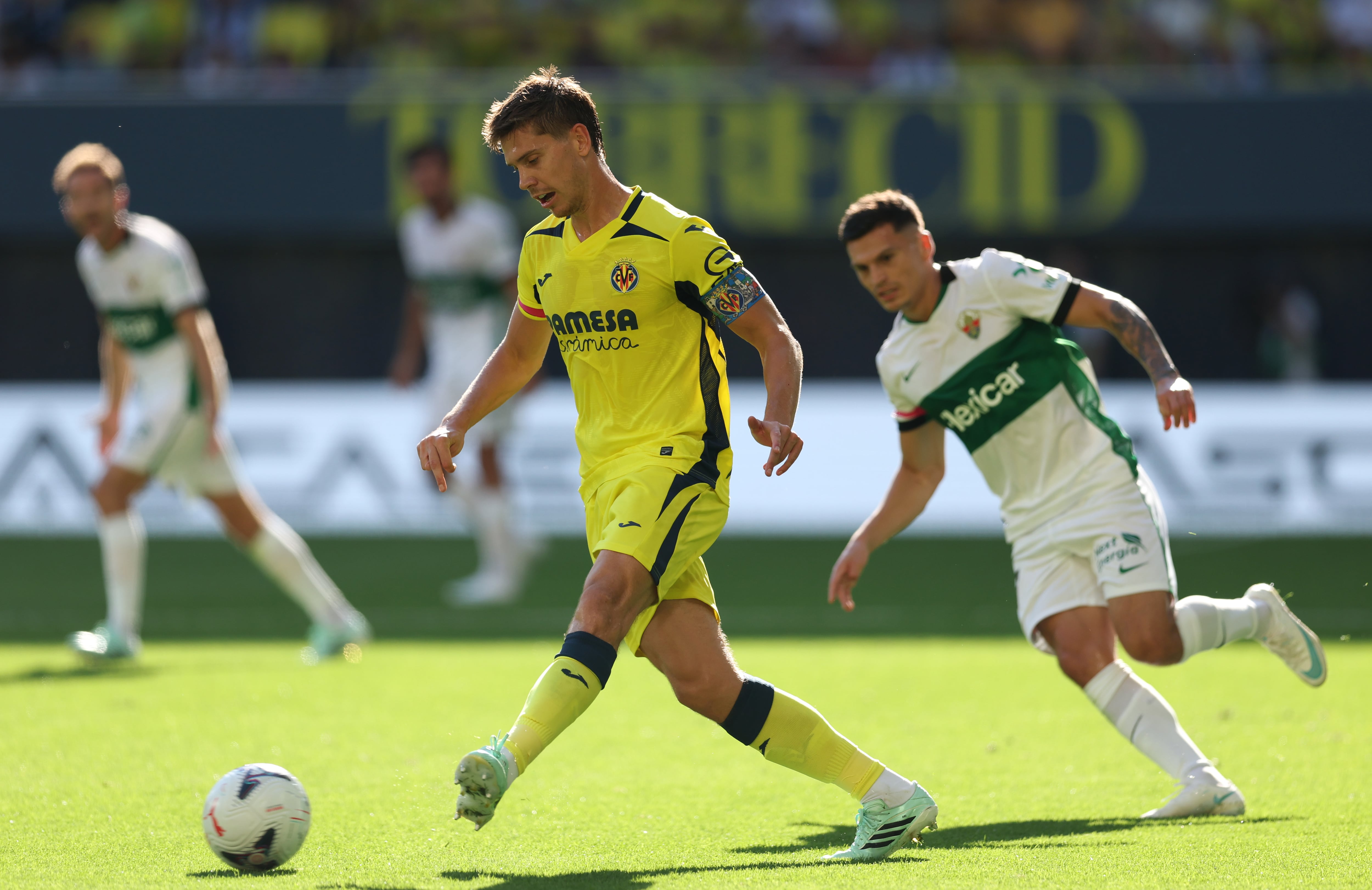 Lucas Cepeda y Elche no logran despegar en España