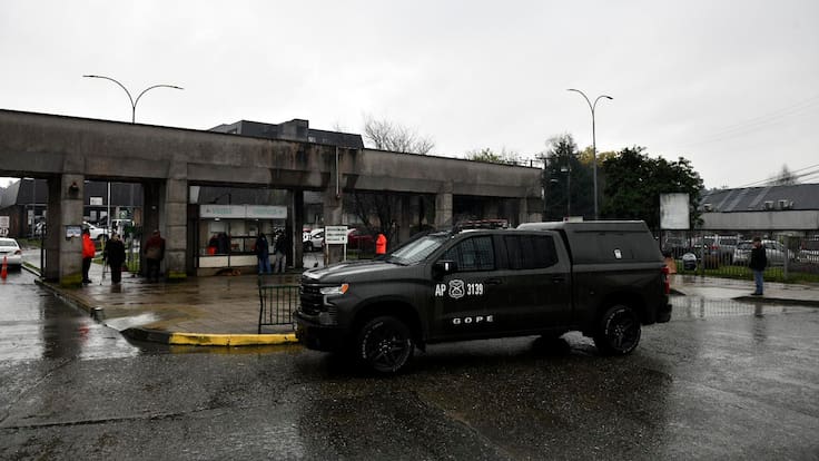 Uno sigue en riesgo vital y otro estable: actualizan estado de los dos carabineros heridos a bala en operativo en Valdivia