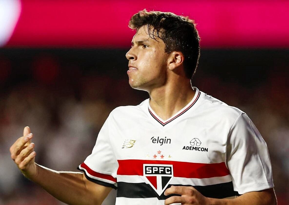 Gonzalo Tapia debutó en Sao Paulo con un golazo