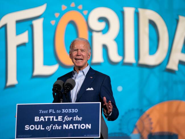 Jose Biden junto a sus partidarios en el estado de Florida