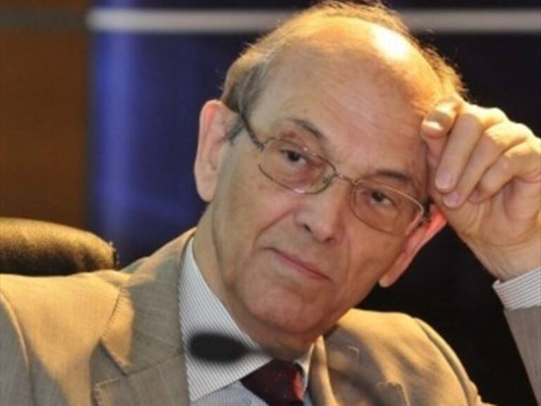 Economista: Piñera recibió un estado acreedor y lo devolvió como deudor