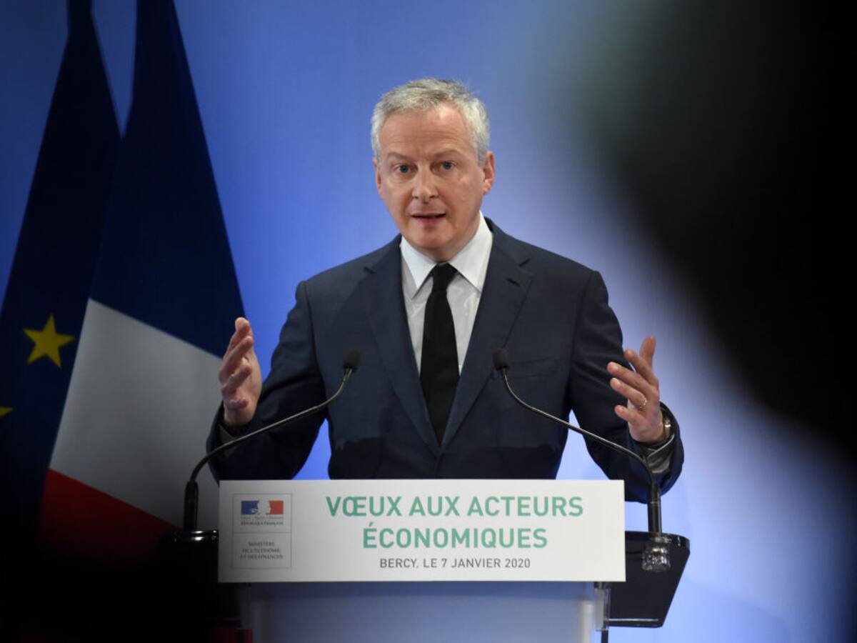 Francia aumentó a más de 120 mil millones de dólares su primer plan económico ante la crisis del Covid-19