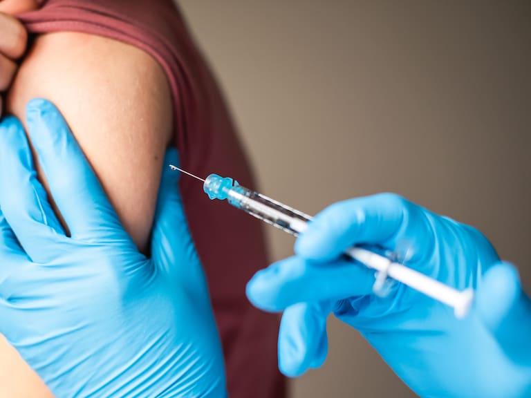 22 personas fueron vacunadas con una dosis extra en Valparaíso