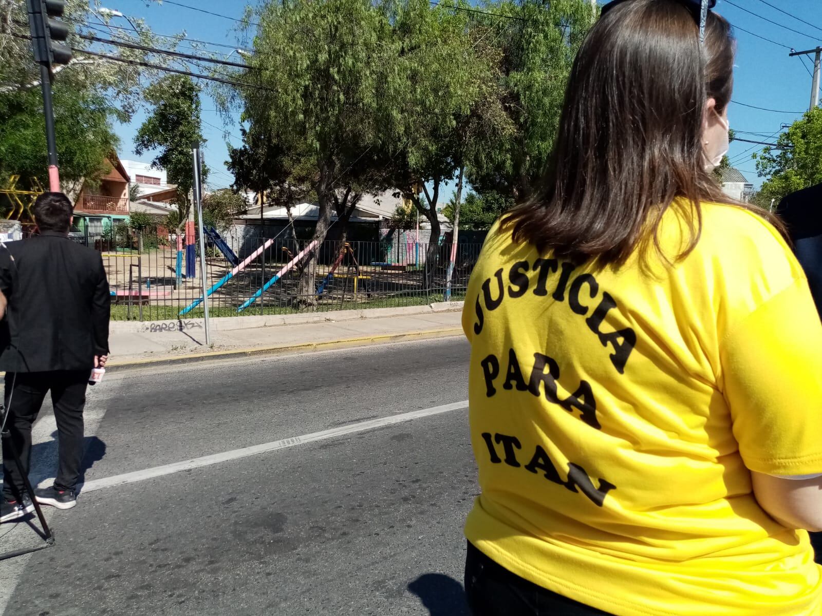 La madre de Itan participa en reconstitución de escena en Maipú. Foto: ADN.CL