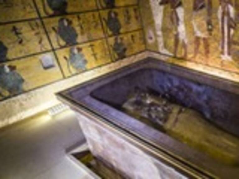 Egipto reveló el contenido de las cámaras secretas de la tumba de Tutankamón