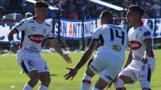 Fernández Vial denuncia a Deportes Melipilla por "pagos en negro" a jugadores