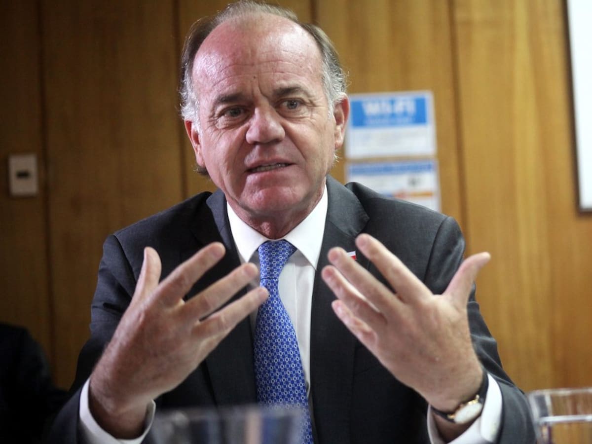 Ministro de Agricultura: Podemos decirle a Chile que estamos bien abastecidos de alimentos