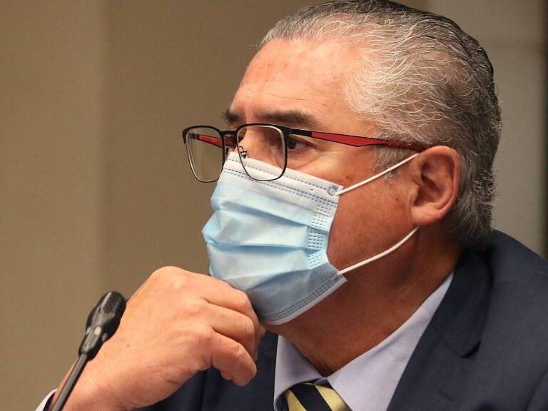 06 DE OCTUBRE DE 2021/VALPARAISOEl senador Jorge Pizarro, durante la Comisión de Constitución del Senado, que analiza el proyecto que permite un cuarto retiro de fondos de pensiones, por la pandemia del Covid-19.
FOTO: LEONARDO RUBILAR CHANDIA/AGENCIAUNO