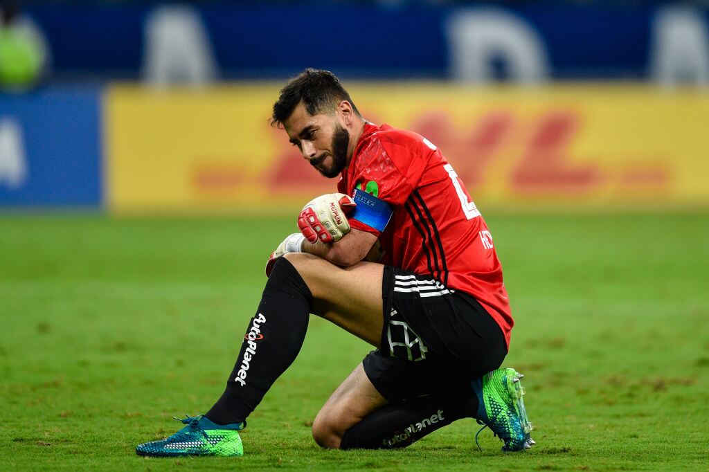 El arquero chileno Johnny Herrera