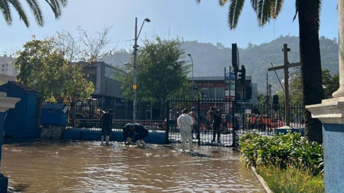 Padre Nicolás Vial sobre inundación de Iglesia de La Viñita: «Por lo menos habría que estar entre 4 a 6 meses en observación»