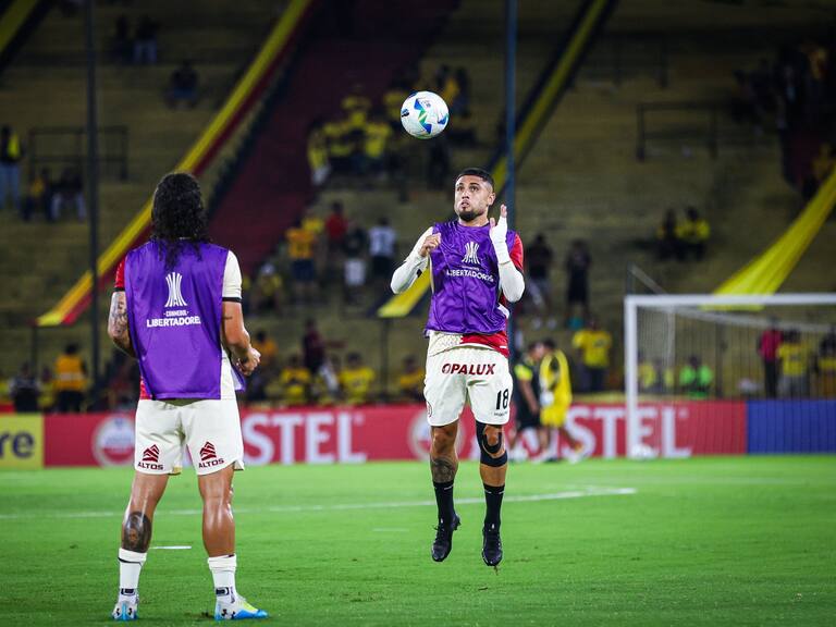 Rodrigo Ureña se pelea con Octavio Rivero en histórico triunfo de Universitario por Copa Libertadores