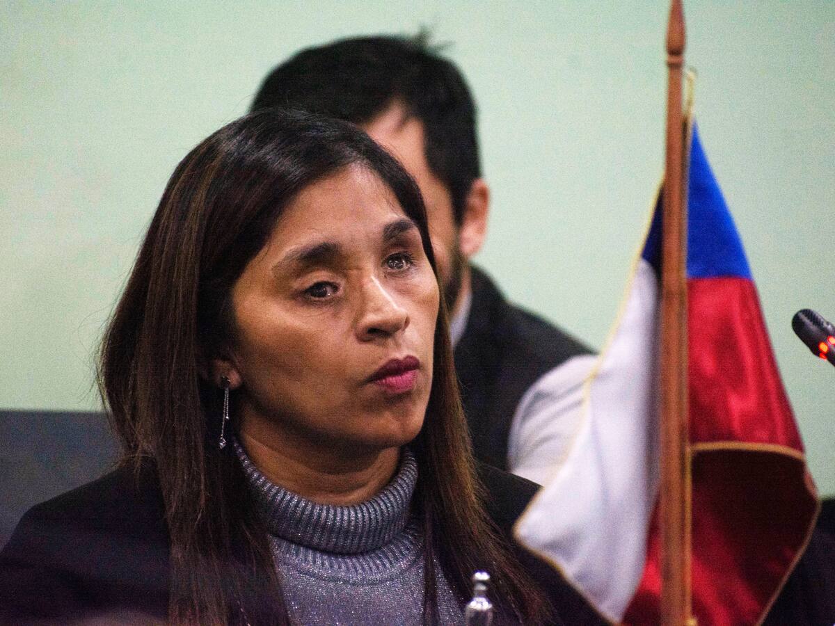Senadora Fabiola Campillai sufre accidente de tránsito en Cerro Navia