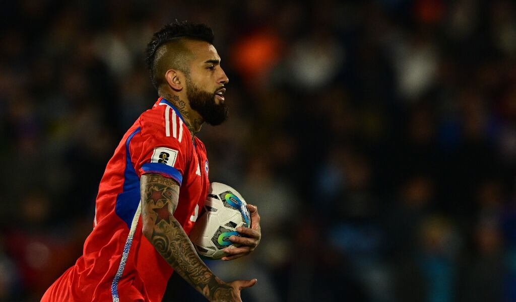 Arturo Vidal revela actual estado de Alexis Sánchez y asegura que exjugador de la UC es "de Colo Colo"