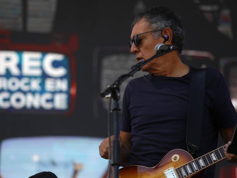 La música de «El Chacotero Sentimental», de Carlos Cabezas, llega al streaming tras 21 años: «Es un rescate casi patrimonial, rescatando lo importante que fue en la historia del cine chileno»