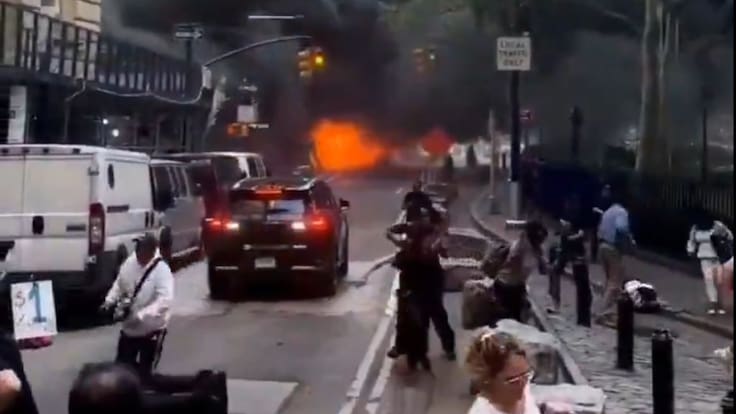 Alerta en Nueva York: explosión de vehículo cerca del icónico toro de Wall Street genera pánico en las calles