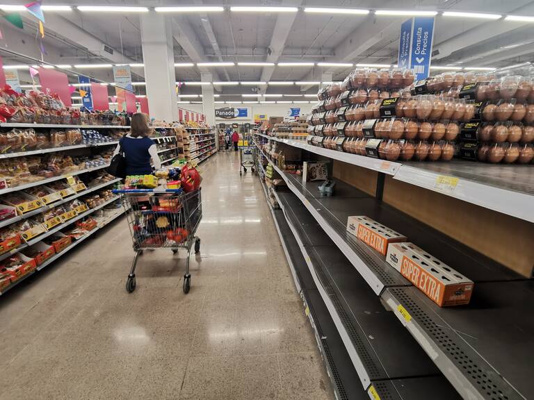 ¿Abrirán los supermercados? Así funcionará el comercio este domingo durante el Plebiscito Constitucional 2023