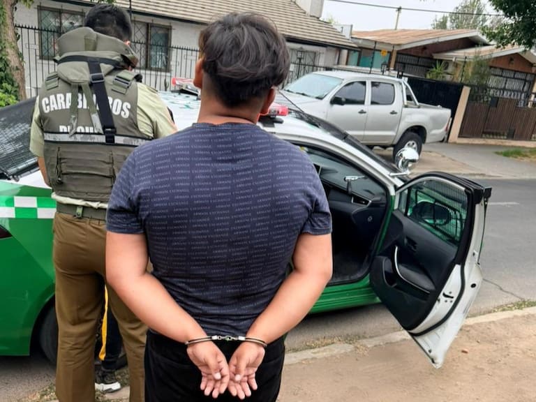Carabineros detiene a dos personas tras frustrado robo en vivienda de La Reina