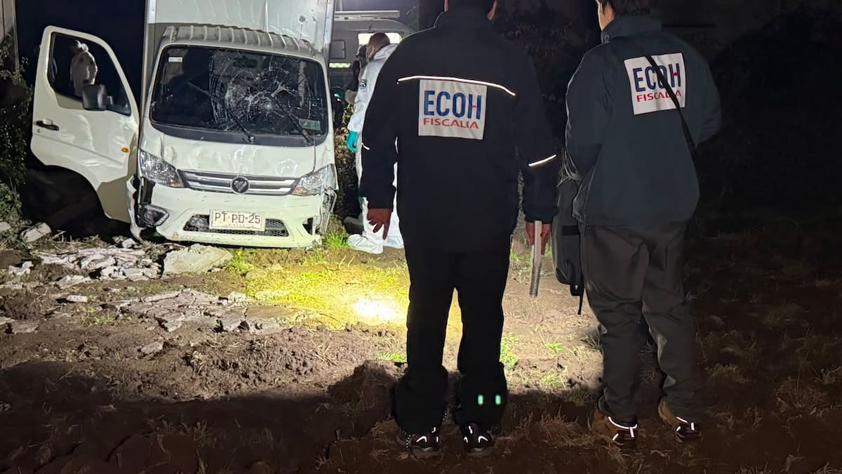 Encuentran cadáver junto a camión en Paine: vehículo presentaba múltiples impactos balísticos
