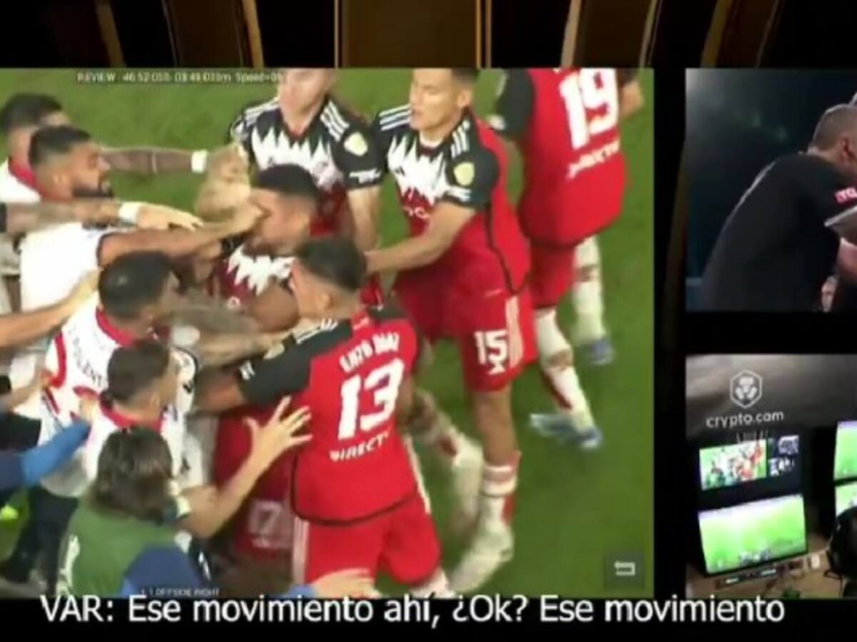 “No me cierra para roja”: la insólita reacción del árbitro por puñetazo en la cara contra Paulo Díaz en Copa Libertadores
