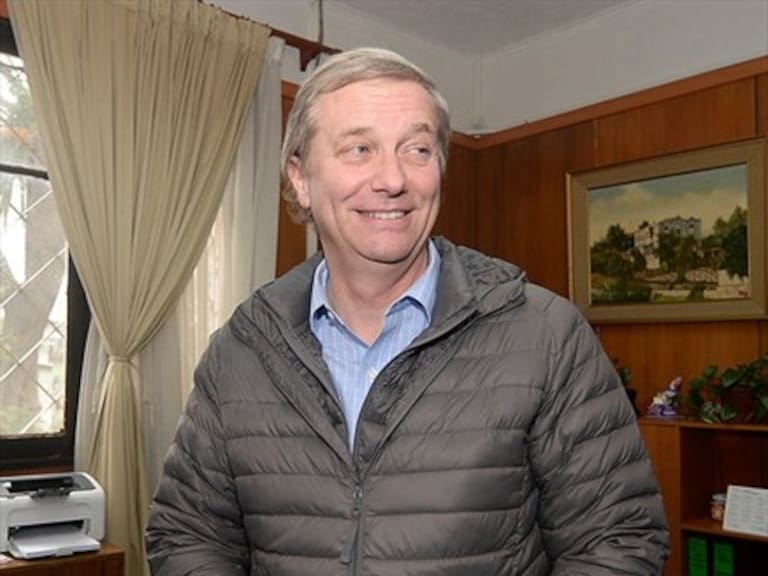 Los dos regalos que José Antonio Kast le llevó a Jair Bolsonaro
