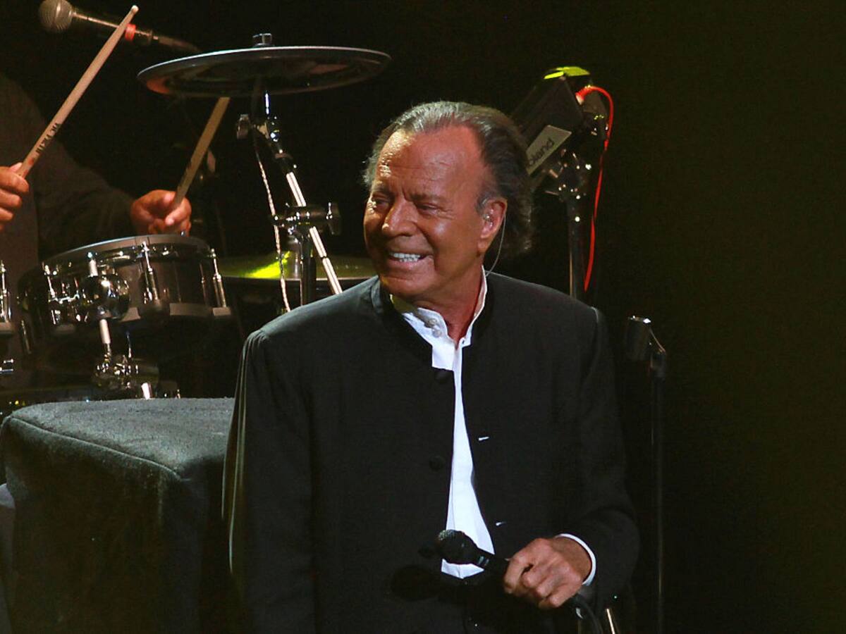 Gobierno de España pide ir “hasta el final” en denuncias contra Julio Iglesias: estudian retirarle Medalla en Bellas Artes