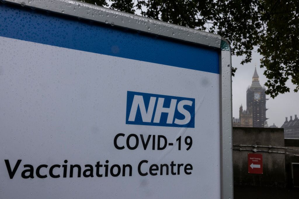 Centro de vacunación anticovid en la ciudad de Londres