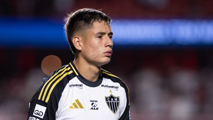 Amargo regreso para Iván Román en Atlético Mineiro: fue protagonista de desafortunada jugada