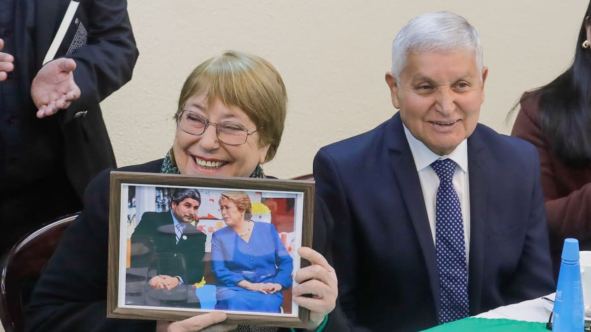 Alcalde de La Granja cuenta sus impresiones tras reunirse con Bachelet: “Viene a asentarse en Chile ya”