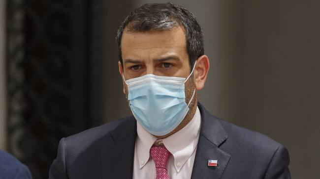 06 de Febrero de 2022 / SANTIAGO
El Presidente Sebastian Piñera sostuvo una reunión con los ministros del Interior, Rodrigo Delgado, de Relaciones Exteriores, Andrés Allamand y con la subsecretaria Carolina Valdivia, ante la renuncia del ministro de Relaciones Exteriores.
FOTO: LUIS FELIPE ARAYA / AGENCIA UNO